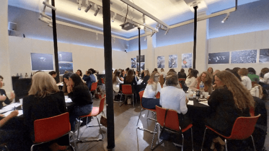 Women speed networking